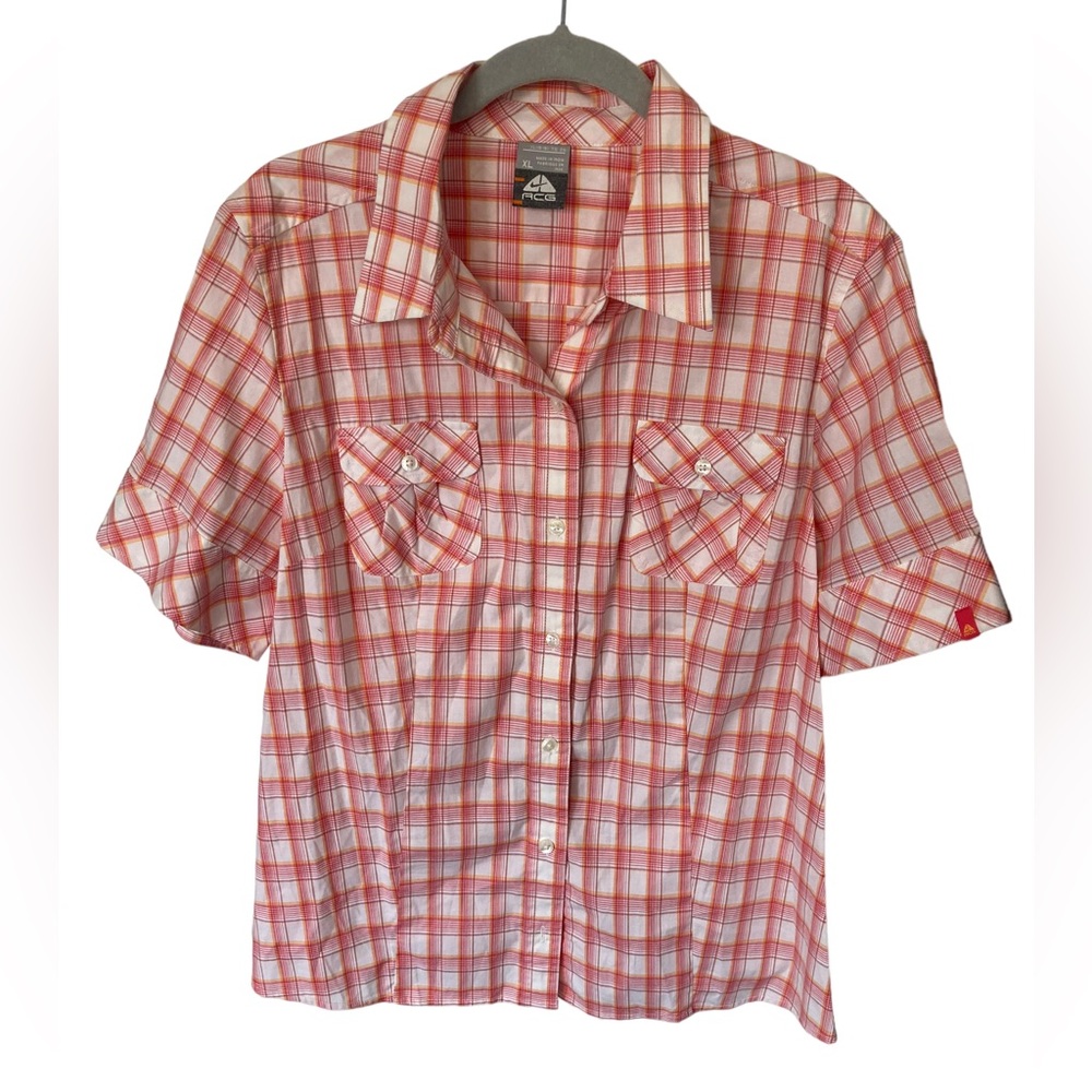 Nike ACG Tipsaw Traveler Womens Button Down.